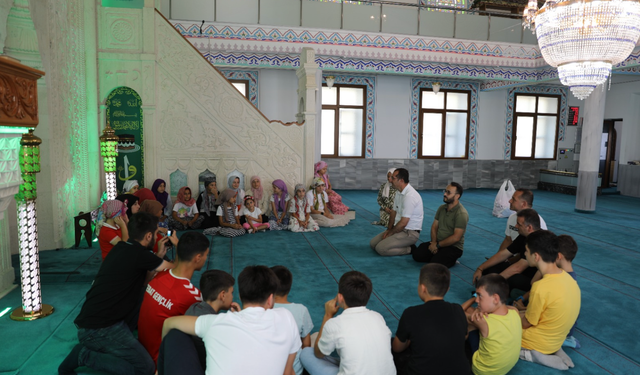 Başkan Ekim  Yaz Kur’an Kursu’nu ziyaret etti