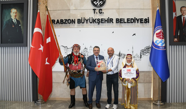 Başkan Genç: Müzik susmasın silahlar sussun