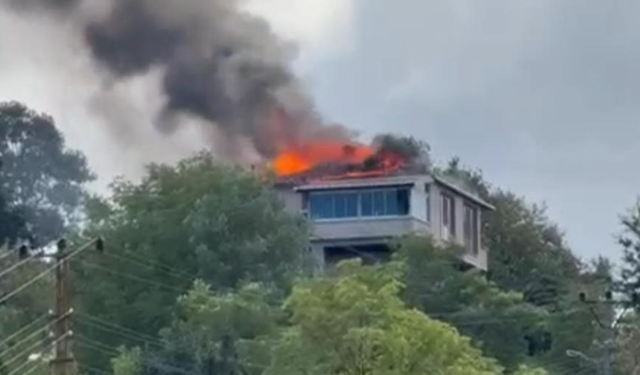 Rize'de korkutan yangın