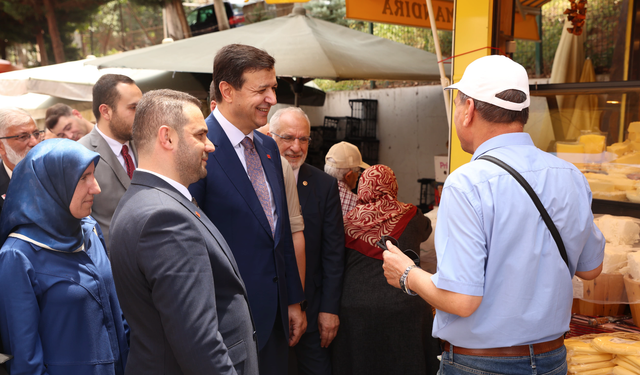 Saadet Partisi'nden saha çalışması! "Millet, vekiliyle buluşuyor!"