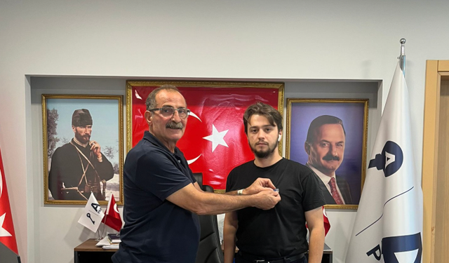Trabzon'da Zafer Partisi’nden istifa etti, Anahtar Parti’ye katıldı!