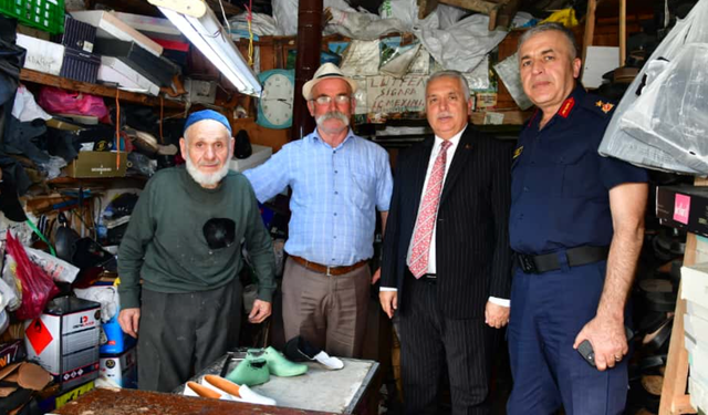 Vali Aziz Yıldırım’dan kunduracı esnafa ziyaret