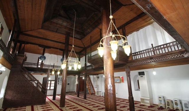 Trabzon’un tarihi camileri aslına uygun restore ediliyor