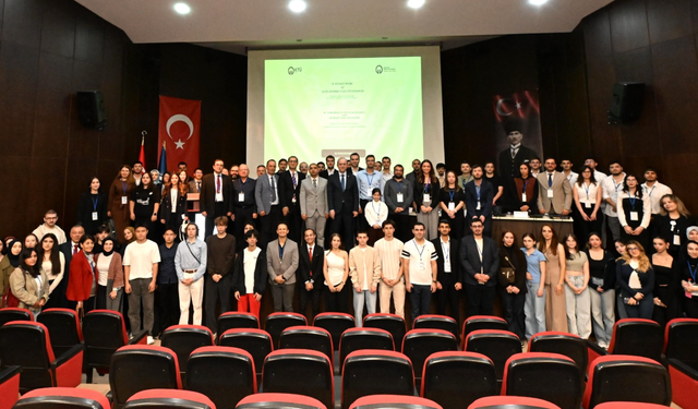 KTÜ Makina Mühendisliği Bölümü’nde geleneksel kumpas takdim töreni gerçekleşti