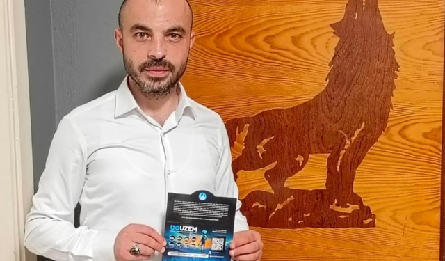 Trabzon Ülkü Ocakları ücretsiz ÜOUZEM desteğini okullara ulaştırıyor