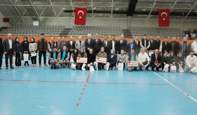 Bayburt'ta Liseler Arası Bilgi Yarışması yapıldı