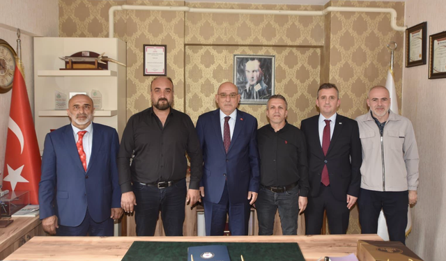 Başkan Kara ilçelerdeki esnafın sorunlarını dinledi