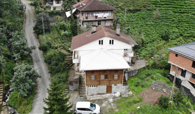 Hatırası var dediler! Baba evini yıkmadan ekleme yaptılar