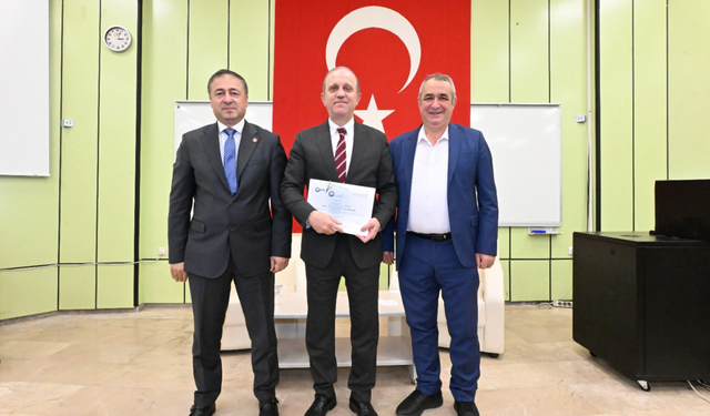 KTÜ Rektörü Prof. Dr. Çuvalcı öğrencilerle buluştu