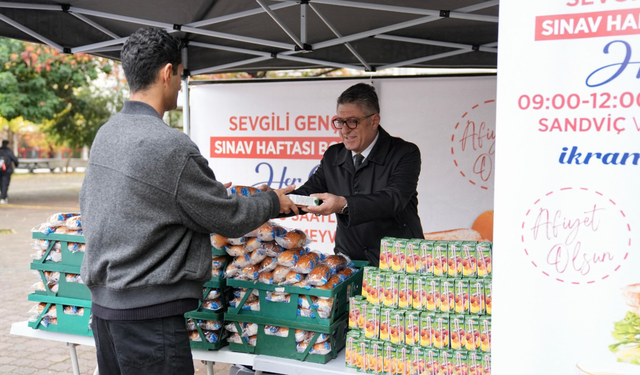 Trabzon’da öğrenciler sınav haftasında yalnız bırakılmadı