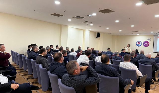 Trabzon'da Büyükşehir toplu taşıma personeline eğitim...