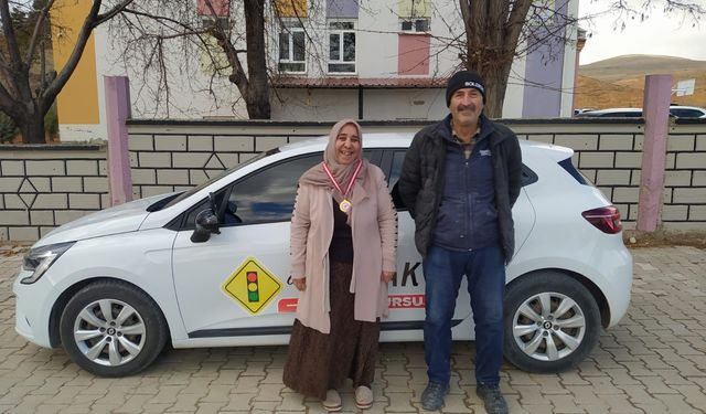 Çocukluk hayaline 60 yaşında kavuştu