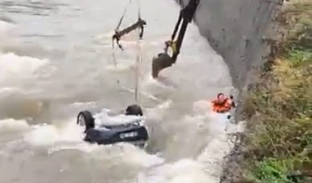 Mezar yeri bakmaya giderken dereye uçtular!