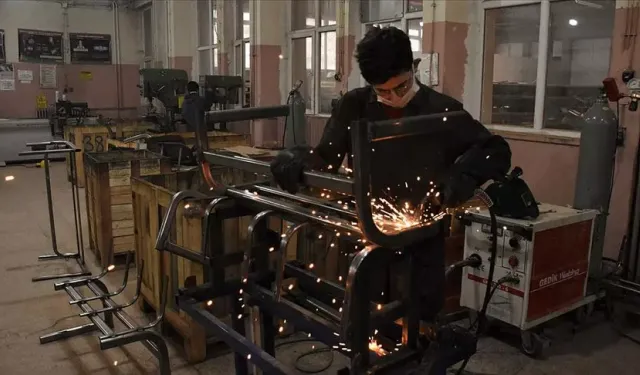 İş dünyasından sürpriz teklif! Evlilikte hibe ve askerlik muafiyeti