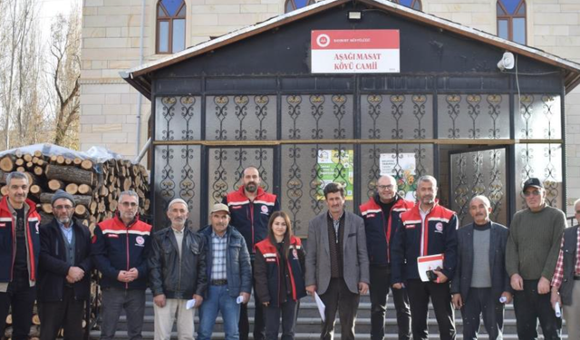 Bayburt'ta ‘Köylerde Buluşuyoruz Tarımı Konuşuyoruz' projesi kapsamında 79 köyde çiftçi ziyaretleri yapıldı