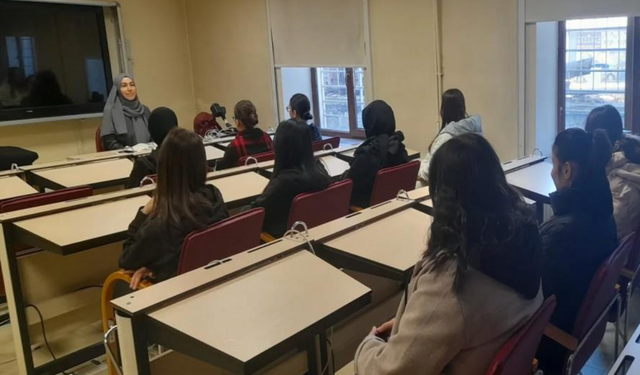 Bayburt'ta lise öğrencilerine yönelik söyleşi programı düzenlendi