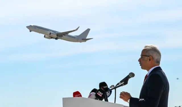 Bakan Uraloğlu: 'En yüksek günlük transit uçuş sayısına ulaştı'