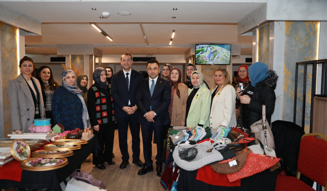 Başkan Ekim’den üreten kadınlara destek