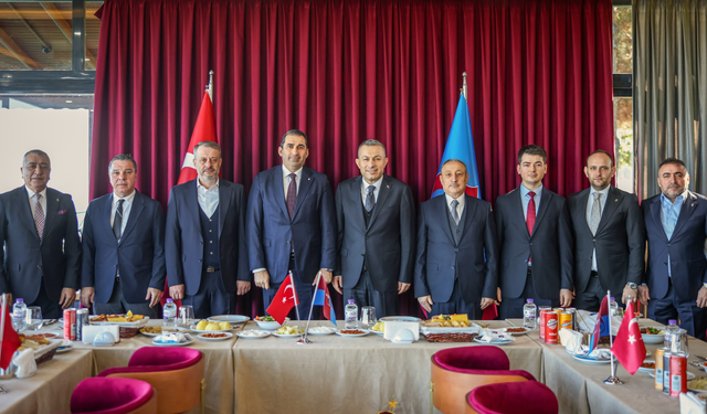 Vali Şahin’den Trabzonspor’a ziyaret