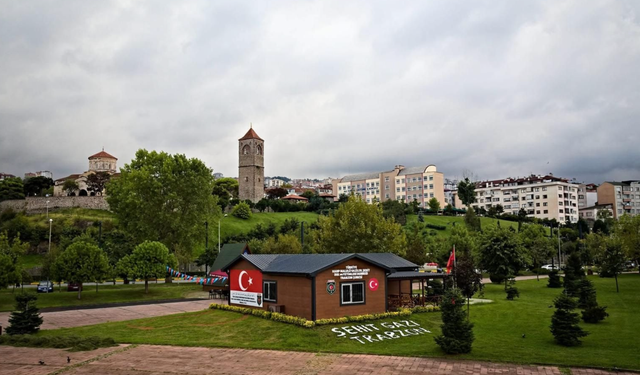 Şehitler ve gaziler için Trabzon'da göklere Türk bayrağı yükselecek