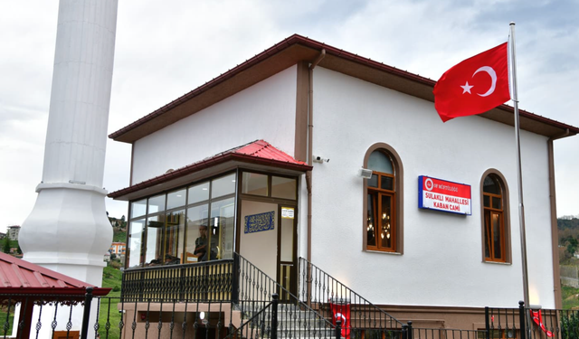 Trabzon'da Kaban Camii ibadete açıldı