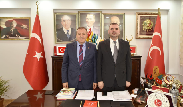 Başkan Çelebi'den MHP İl Başkanlığı'na ziyaret