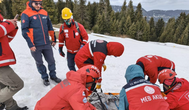 Giresun’da çığ tatbikatı gerçeğini aratmadı