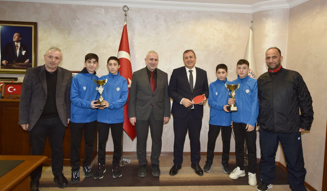 Şampiyon öğrencilerden TTSO'ya ziyaret
