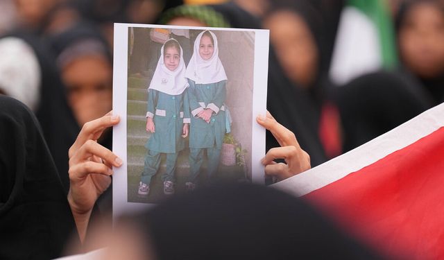 İran’da  acı bilanço 210 çocuk hayatını kaybetti