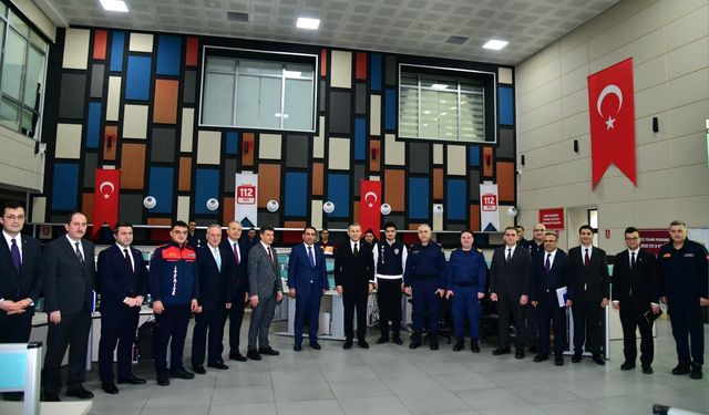 Vali Tahir Şahin’den 112 Acil Çağrı Merkezi’ne Ziyaret