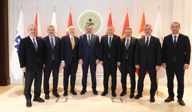 AK Parti heyetinden Trabzon'da yoğun mesai...