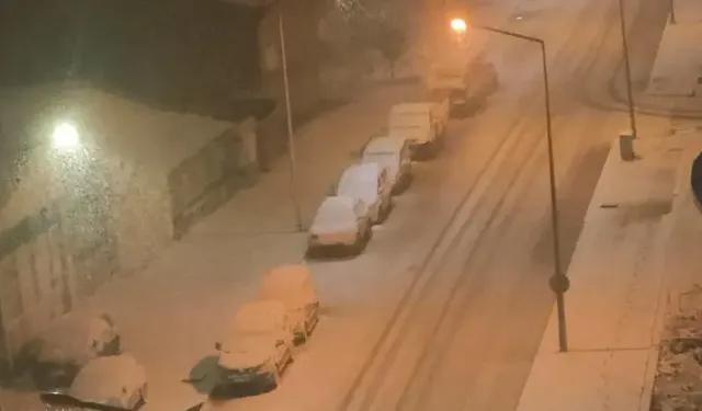 Kars'ta kar yağışı etkili oldu