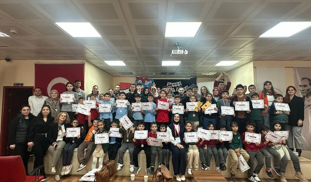 Yomra'da "Akıl ve Zeka Oyunları Turnuvası" düzenlendi