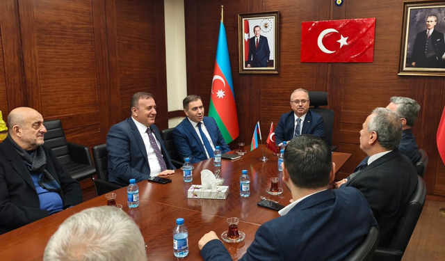 Trabzon iş insanları heyeti Bakü Büyükelçiliğini ziyaret etti