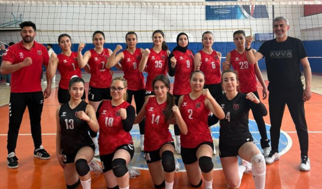 Erzincan Vefa Spor zirvede: Namağlup şampiyonluk geldi