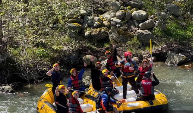 Trabzon'da "Nehir Rehberliği ve Rafting Eğitimi" düzenlendi