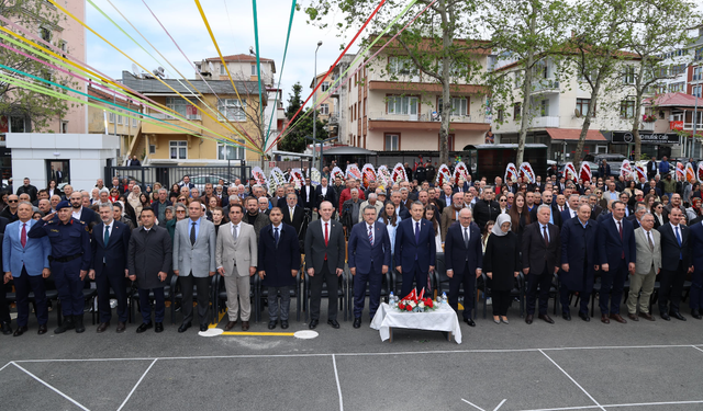 Trabzon'da 505 öğrencinin eğitim göreceği ilkokul törenle açıldı!