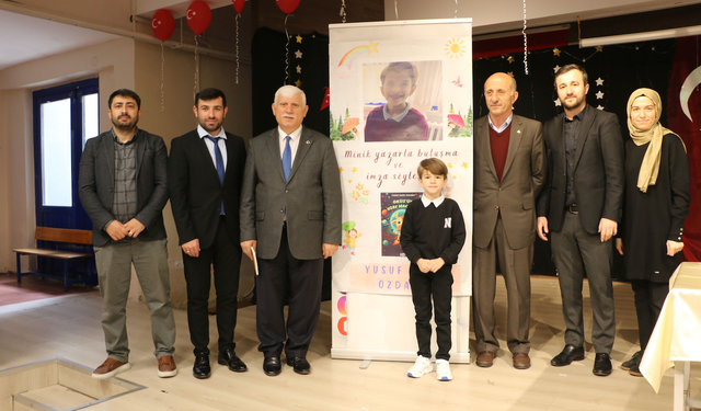 Of'ta minik yazarla buluşma ve imza etkinliği düzenlendi