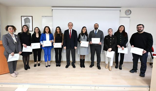 Sağlık Bilimleri Fakültesi’nde Akademik Başarılar Ödüllendirildi