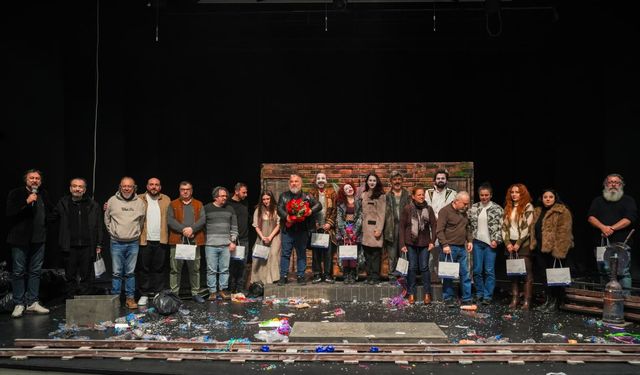 Tiyatro Festivali yoğun ilgiyle devam ediyor