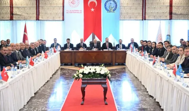 Abdulkadir Uraloğlu: Hava yollarında bu yıl  270 milyon yolcuyu hedefliyoruz