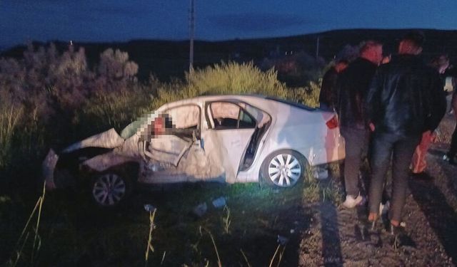 Çorum'da iki otomobil çarpıştı: 1 ölü, 6 yaralı