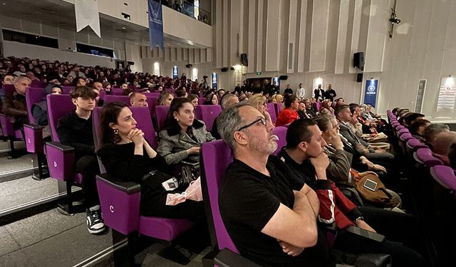 GSB Trabzon Gençlik Korosu konser verdi