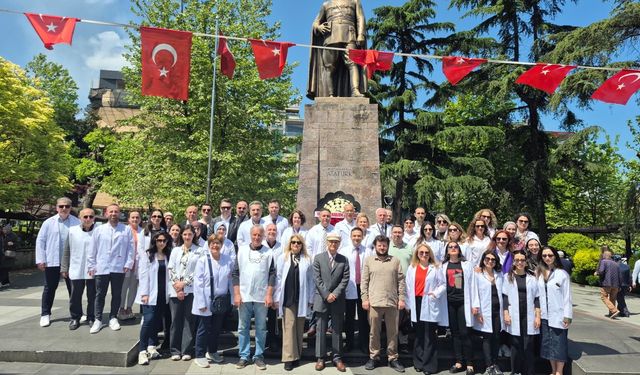 14 Mayıs Bilimsel Eczacılık Günü Trabzon’da kutlandı