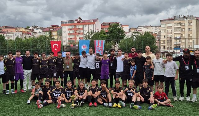 U13 Trabzon Şampiyonu Altın Gençlik oldu