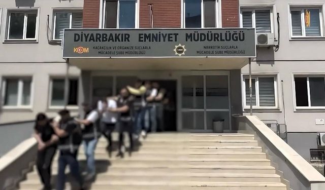 Silahlı suç örgütü şebekesi çökertildi: 40 gözaltı
