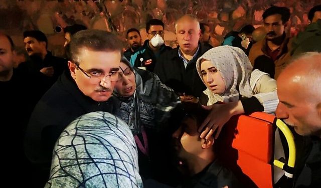 Yangın faciası! Yatağa bağımlı diyaliz hastası kadın  hayatını kaybetti