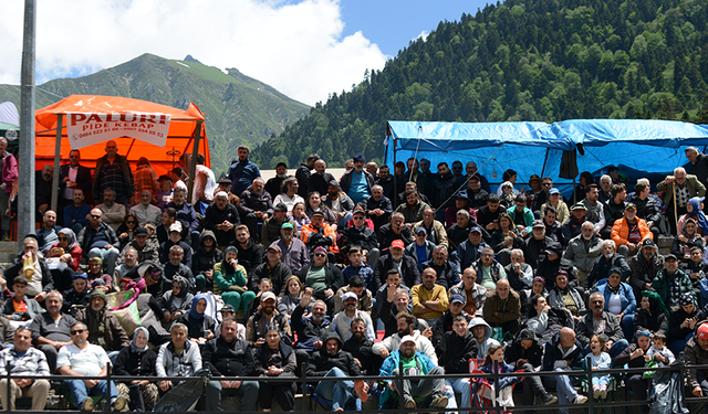 Ayder'de boğa güreşi heyecanı