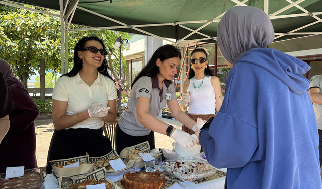Trabzon'da geliri cami yapımında kullanılmak üzere kermes açıldı