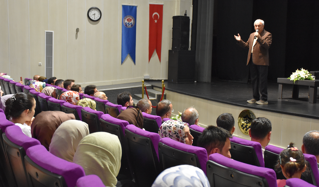 Necip Fazıl Kısakürek Anma ve Ödül Töreni Trabzon'da düzenlendi
